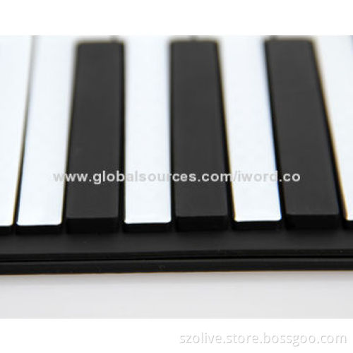 61 Keys Roll Up Pianos with Portable Soft Silicone Electronic Keyboard and Sustain Pedal Function